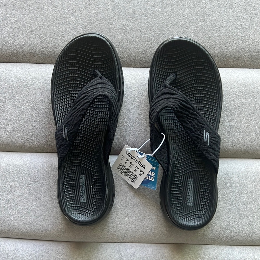 Skechers gosh mat sandals